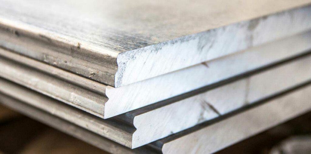 Алюминиевая плита 75 мм 2000 мм АД ГОСТ 17232-99