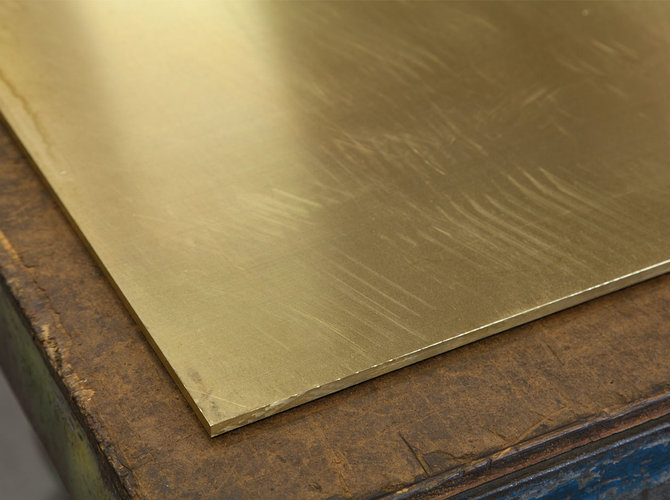 Латунная плита 100 мм 2000 мм Л68 ГОСТ 2208-2007