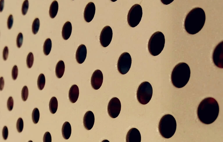 Медно-никелевый перфорированный лист 3.2 мм МНЖКТ ГОСТ 492-2006