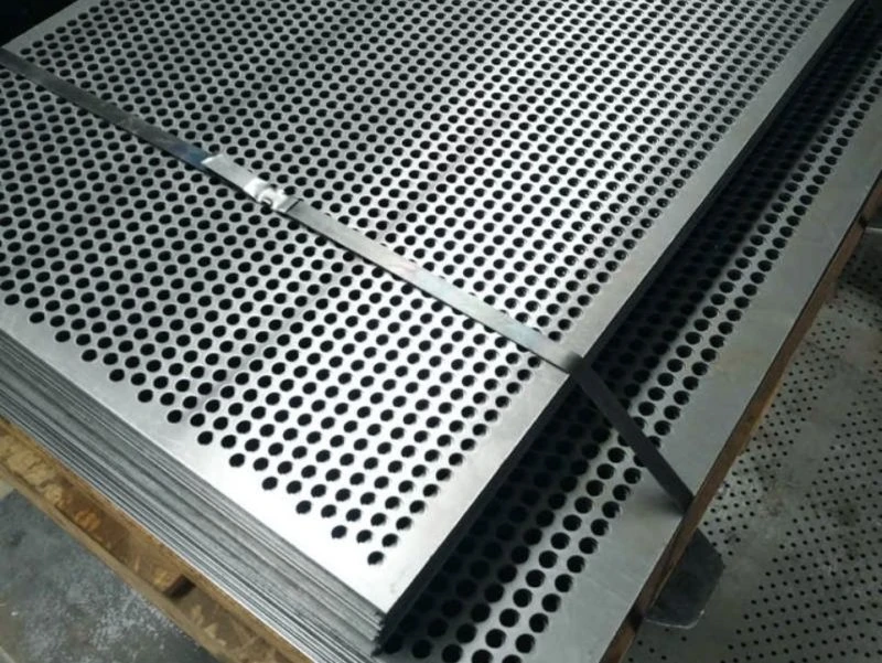 Стальной перфорированный лист Lvl 1.2 мм 2 мм 20 мм Ст3пс ГОСТ 19903-2015